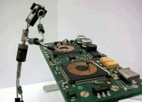 科技与艺术的碰撞 探索12个有趣的电子雕塑与集成电路艺术品